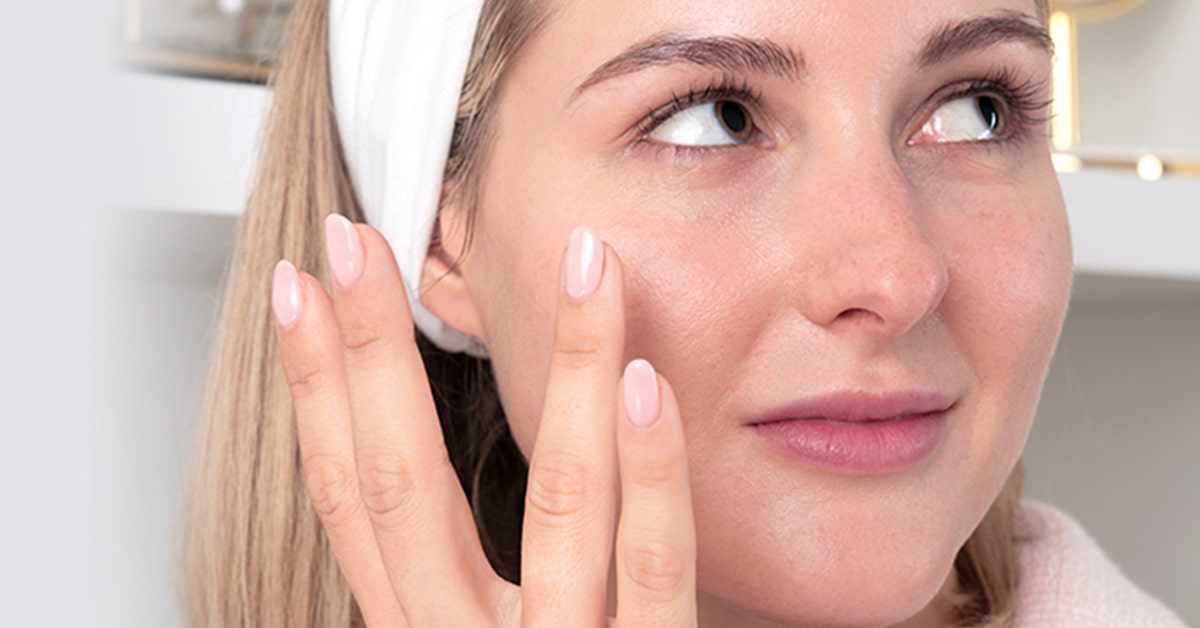 HEADER_Hydrating-vs-Moisturizing-What’s-the-Difference-FT-IMG-BOG-min