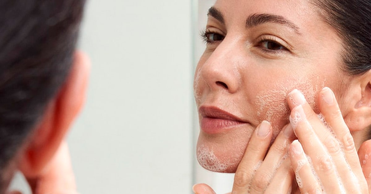 be-clarified-Acne-gel-cream-cleanser-directions-FT-IMG-BLOG-min