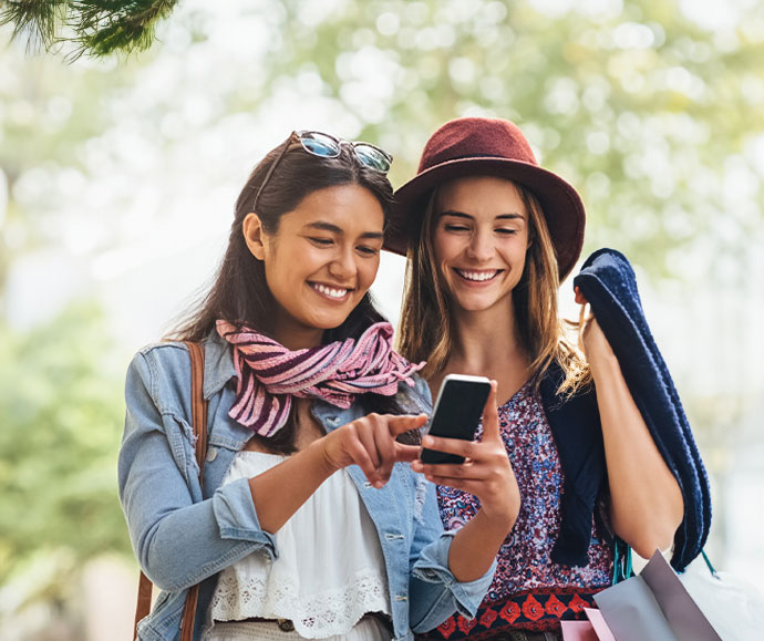 Playing In Nature Really Does Keep Kids Happier - MONAT GLOBAL